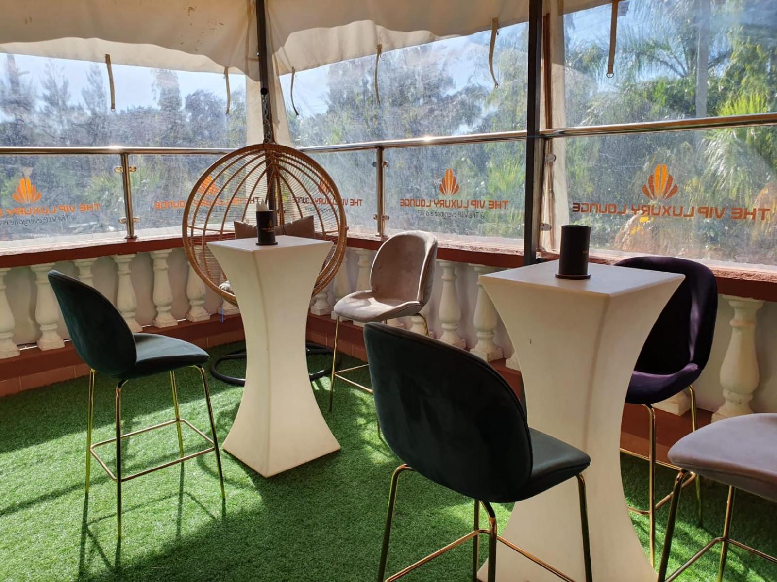 The Vip Luxury Lounge Hotel 基苏木 外观 照片